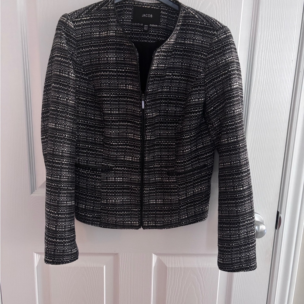 Women’s cropped Blazer by Jacob